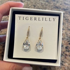 Great bridal earrings - never worn!